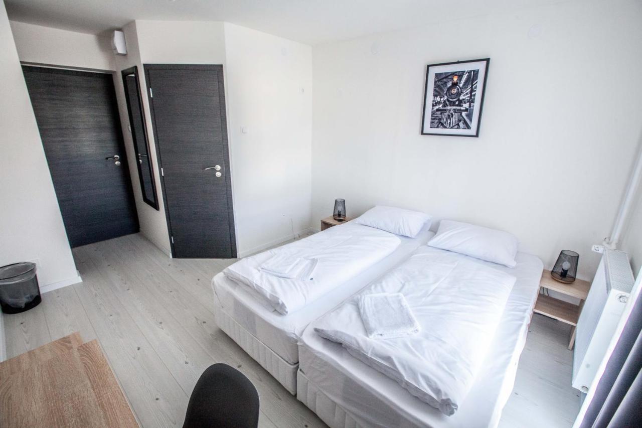Hotel Rajka Екстер'єр фото