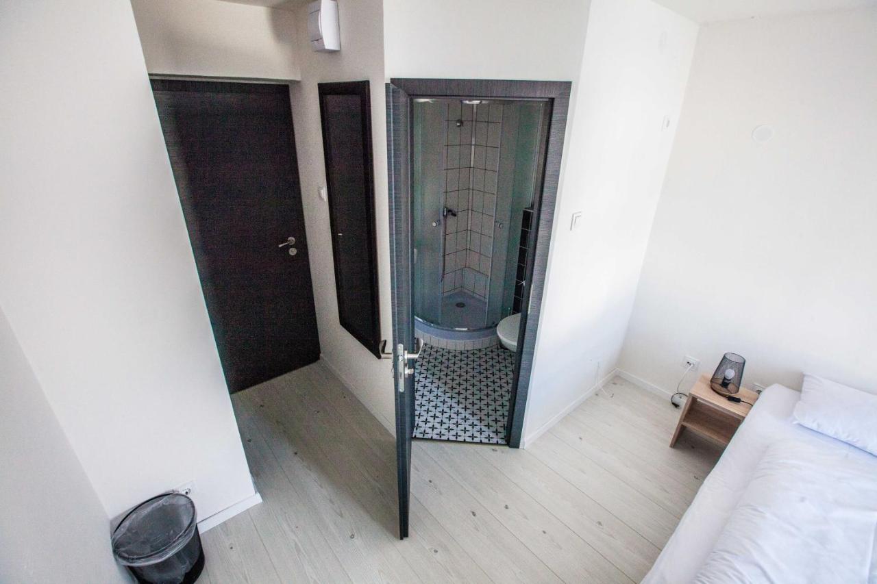 Hotel Rajka Екстер'єр фото